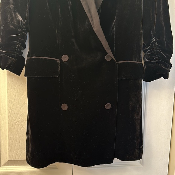 Joie black velvet tuxedo dress size 4 worn once! - Picture 4 of 4